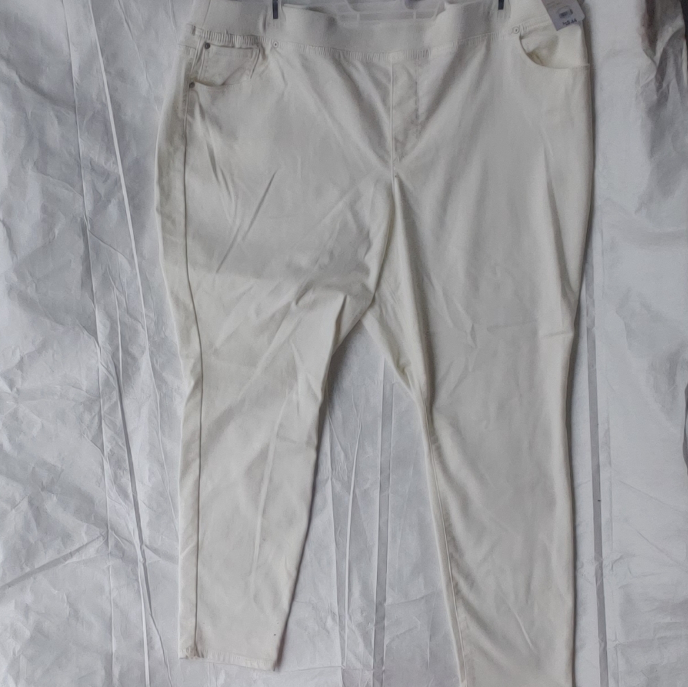 White Terra & Sky pull on jeans